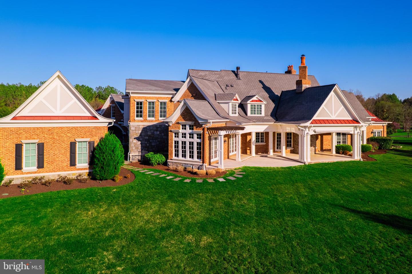 22577 Creighton Farms Dr