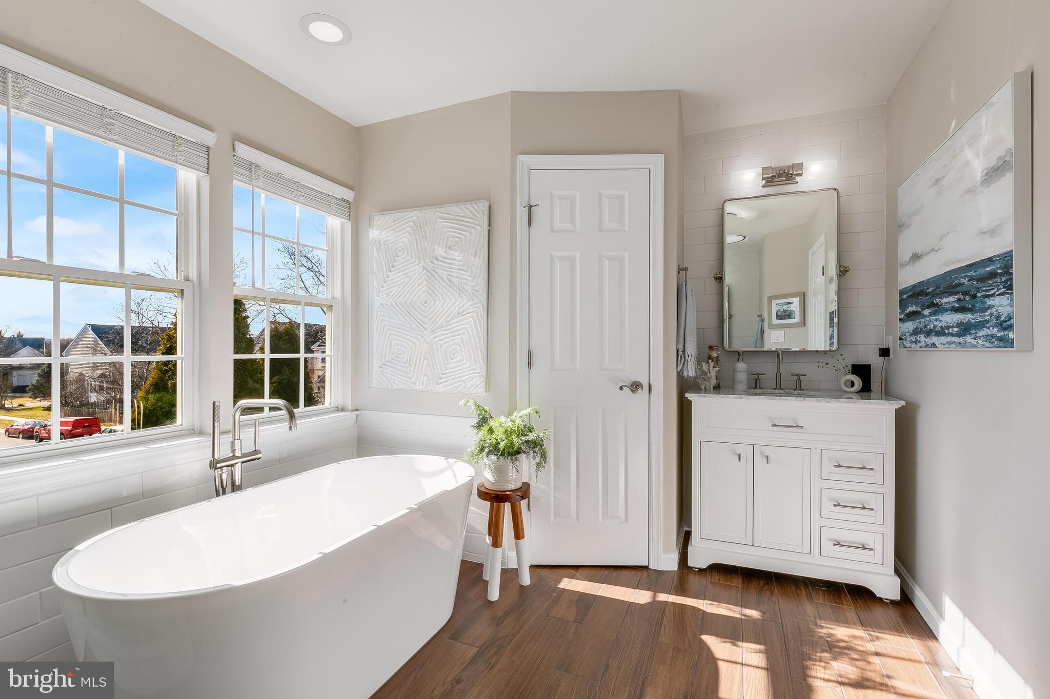 25900 Rickmansworth Ln