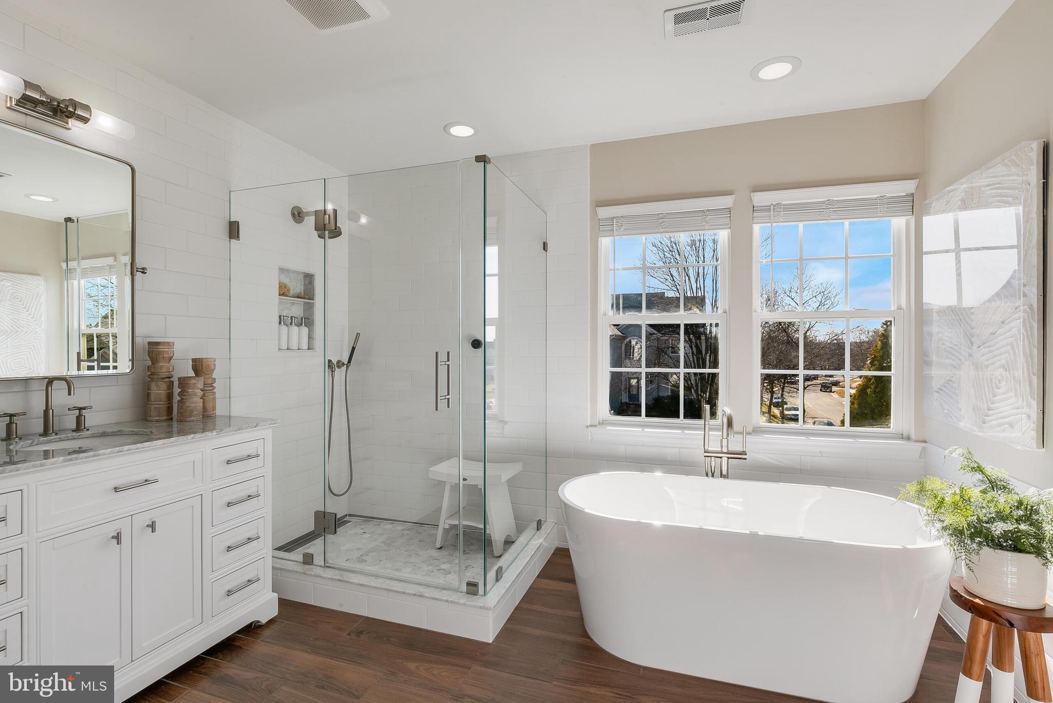 25900 Rickmansworth Ln