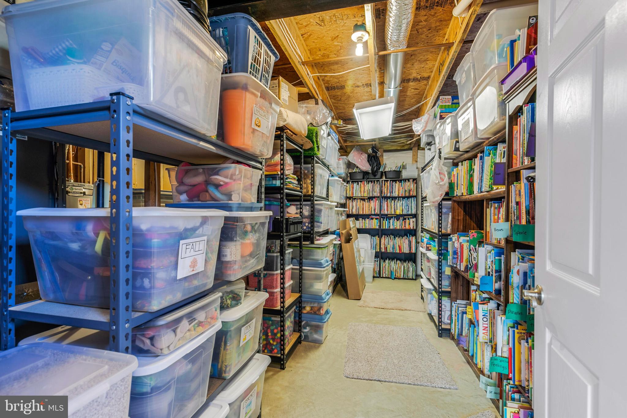 25900 Rickmansworth Ln