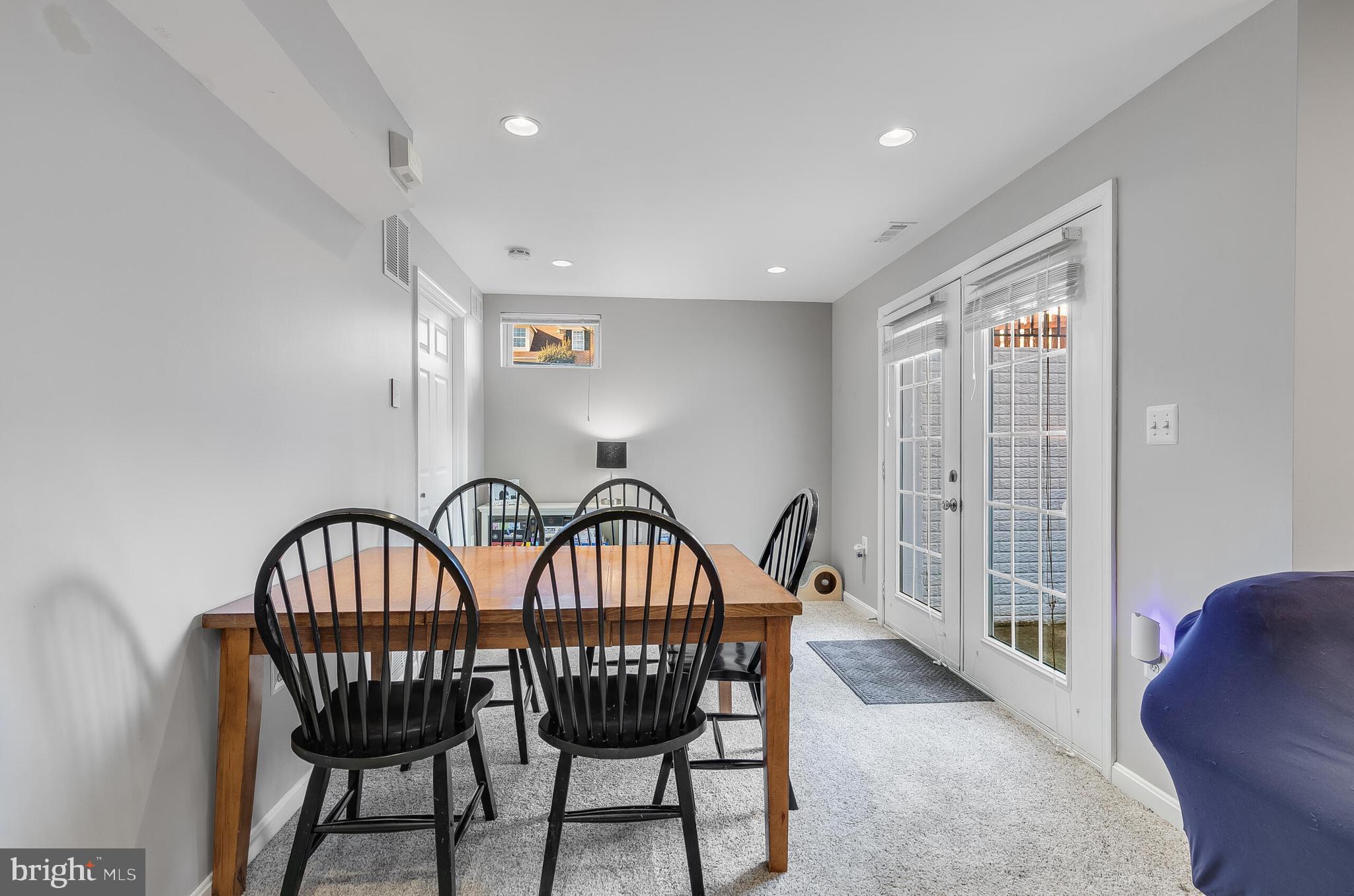 25900 Rickmansworth Ln