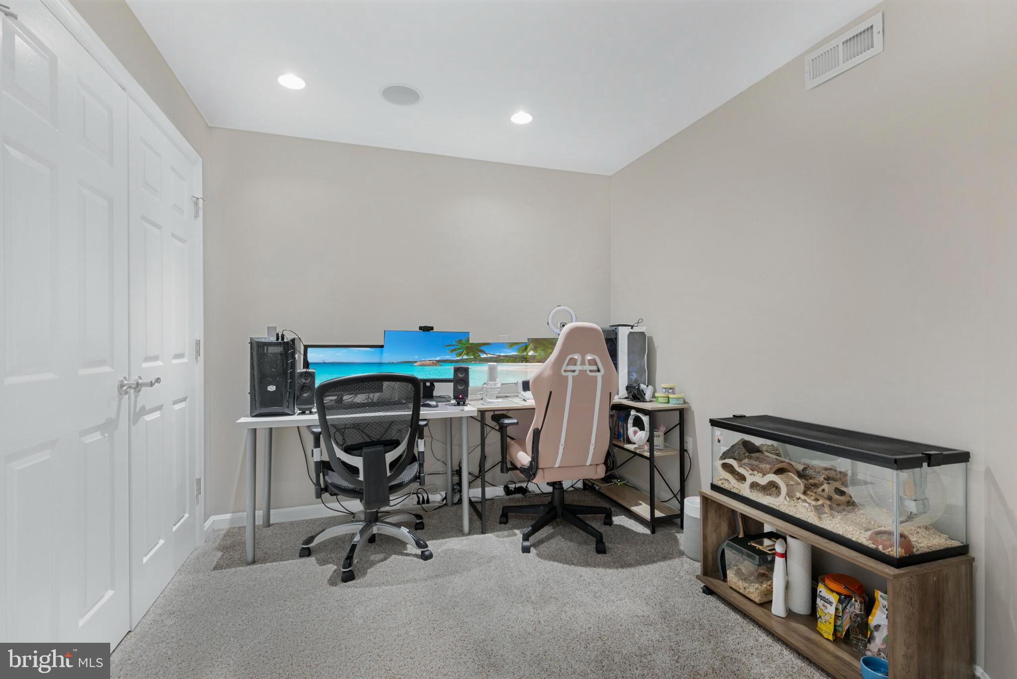 25900 Rickmansworth Ln