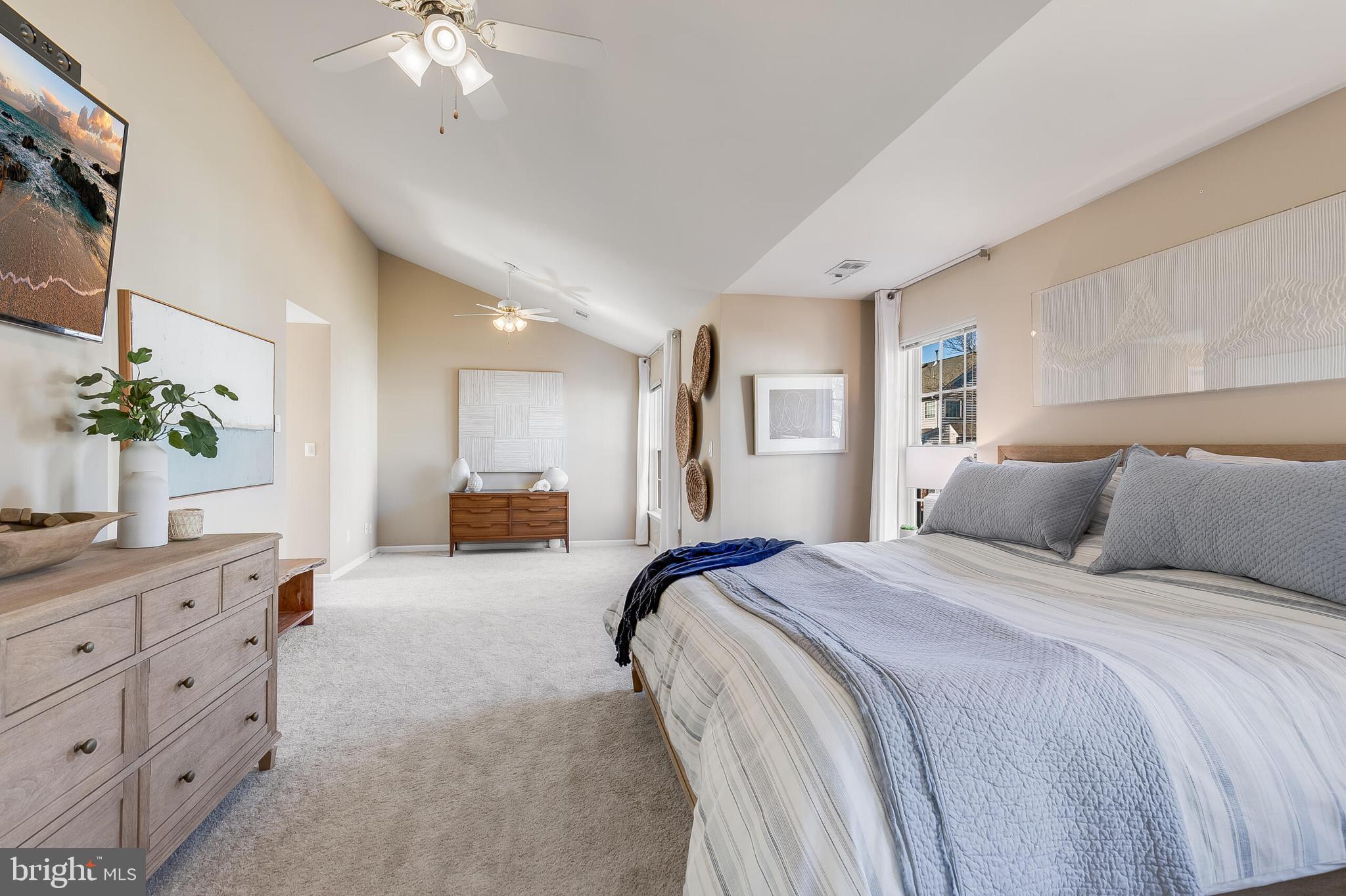 25900 Rickmansworth Ln