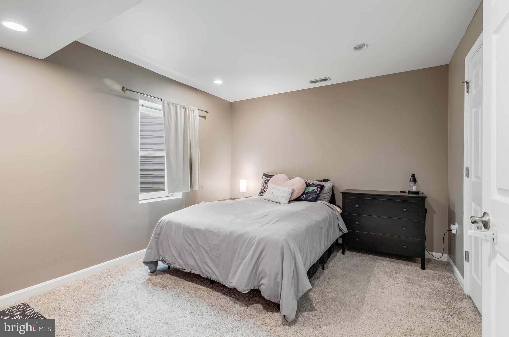 25900 Rickmansworth Ln