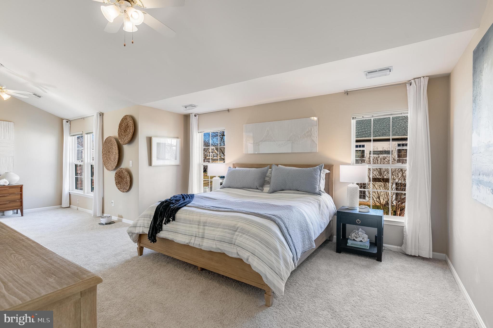 25900 Rickmansworth Ln