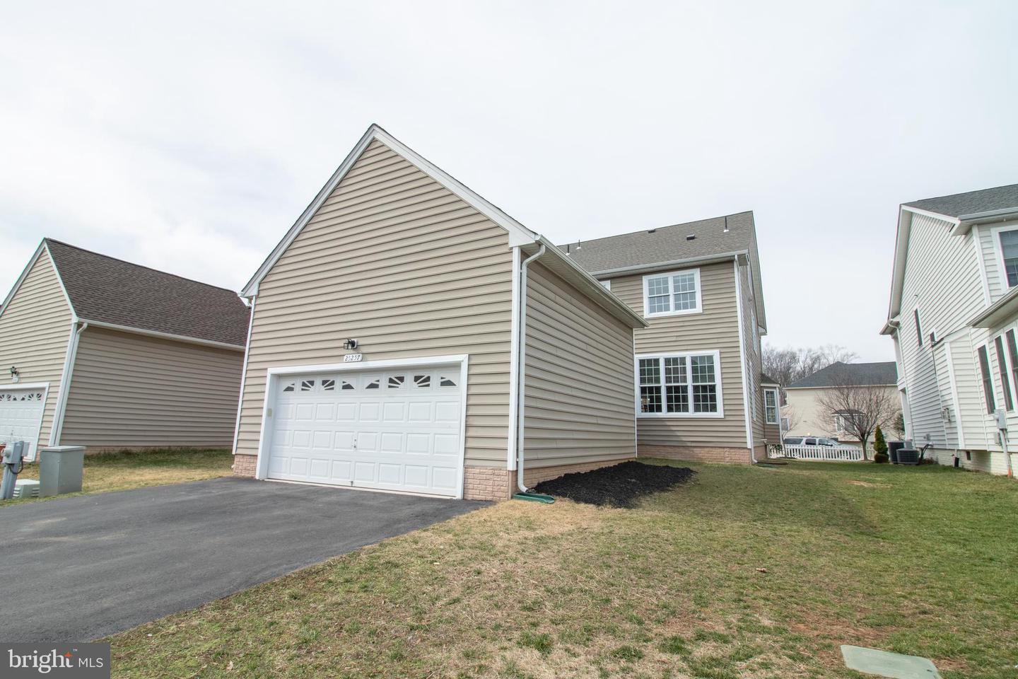 25257 Doolittle Ln