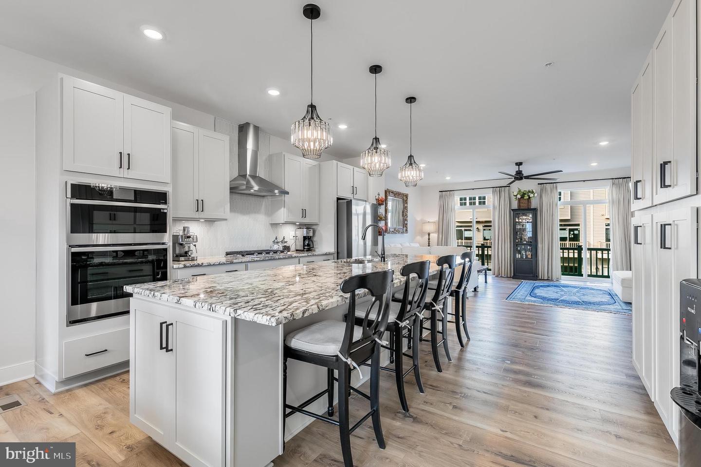 22796 Tawny Pine Sq