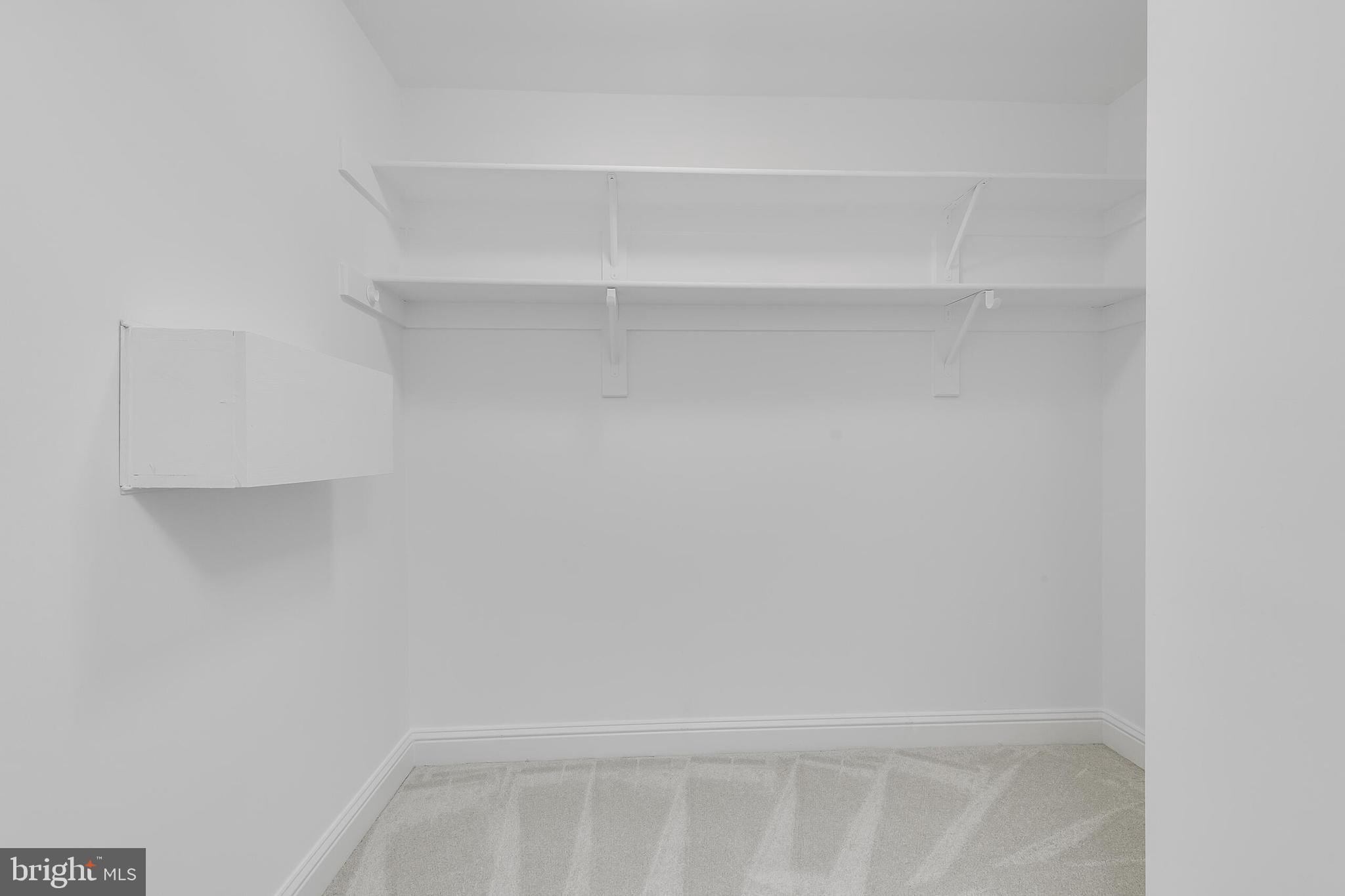 611 CATESBY COURT SW