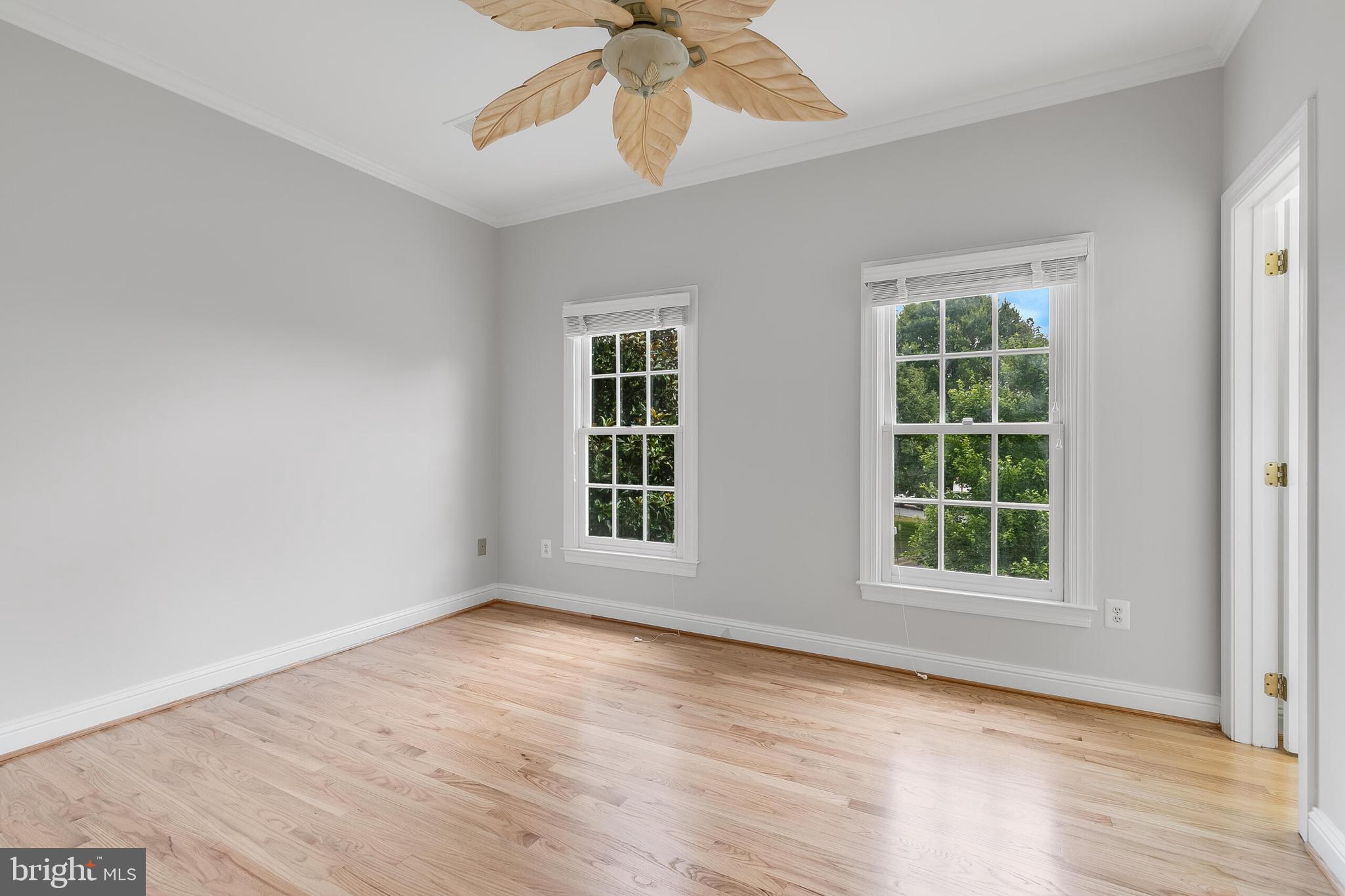 611 CATESBY COURT SW