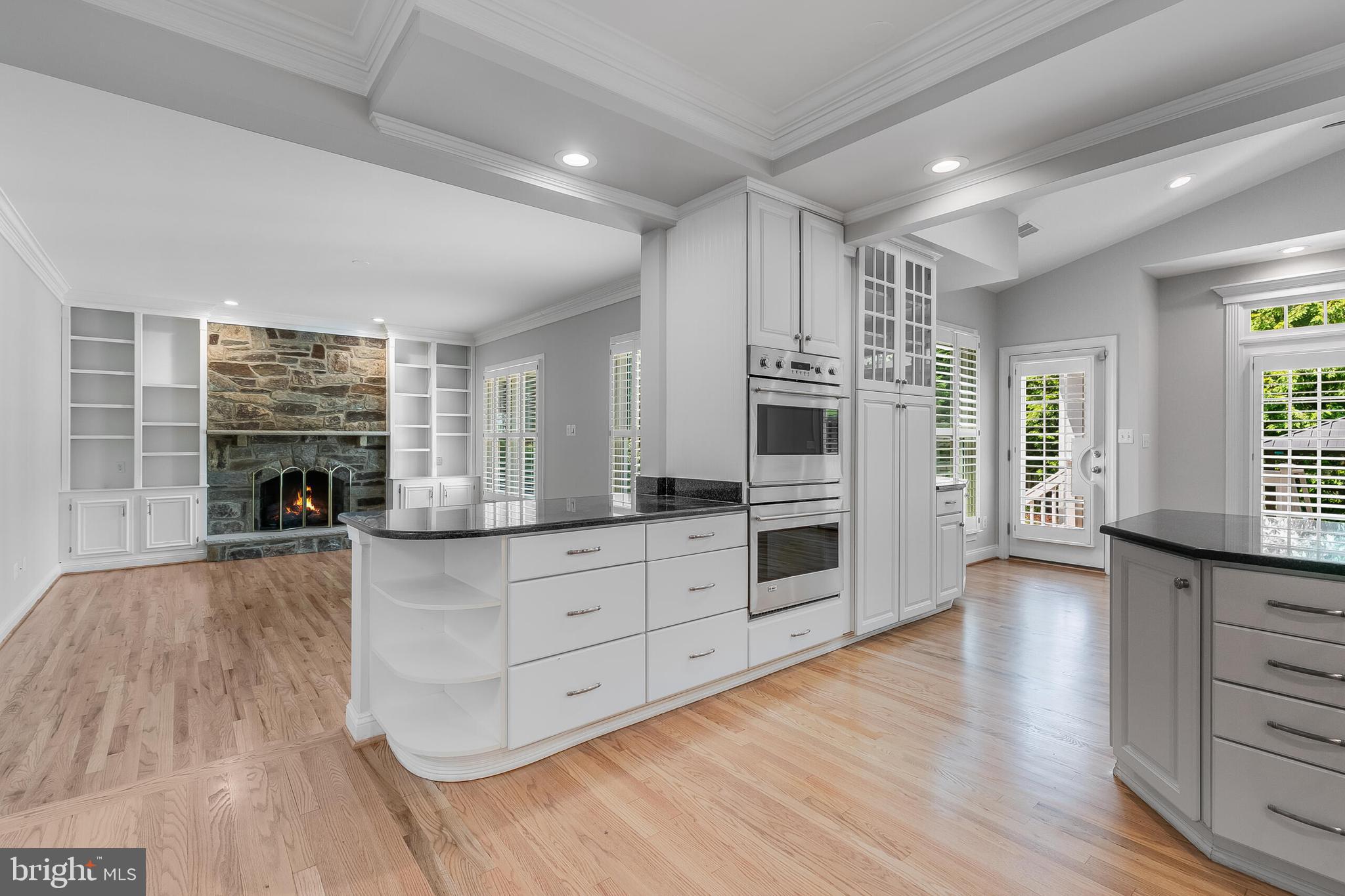 611 CATESBY COURT SW