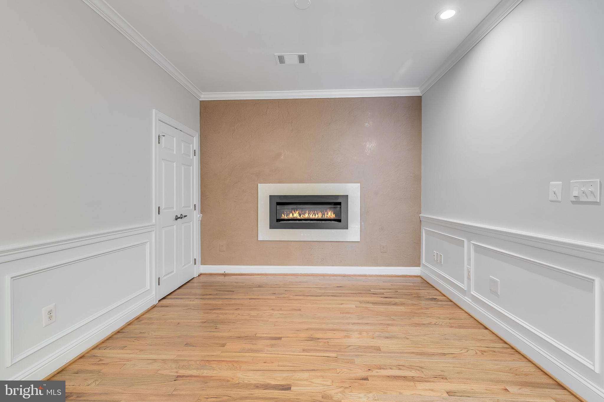 611 CATESBY COURT SW