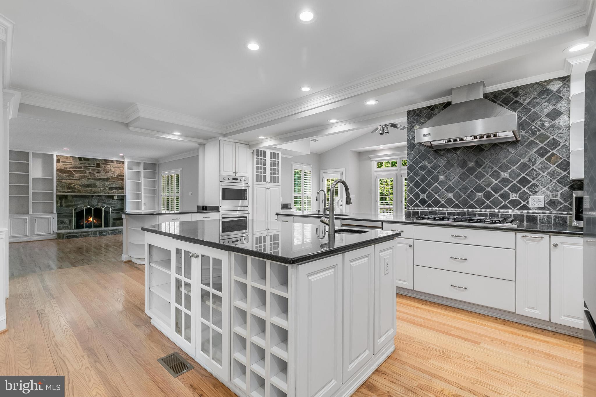 611 CATESBY COURT SW