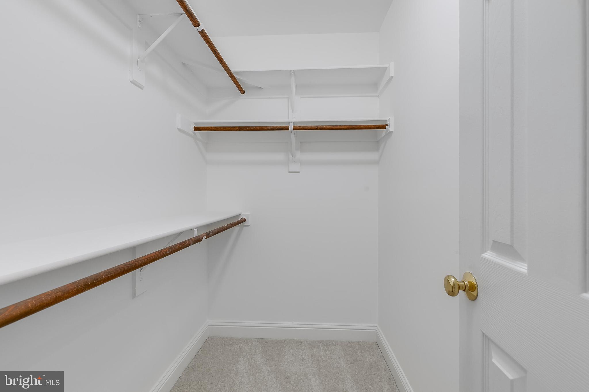 611 CATESBY COURT SW