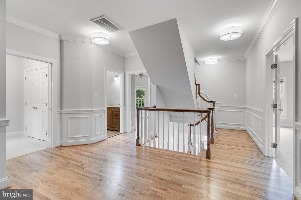 611 CATESBY COURT SW