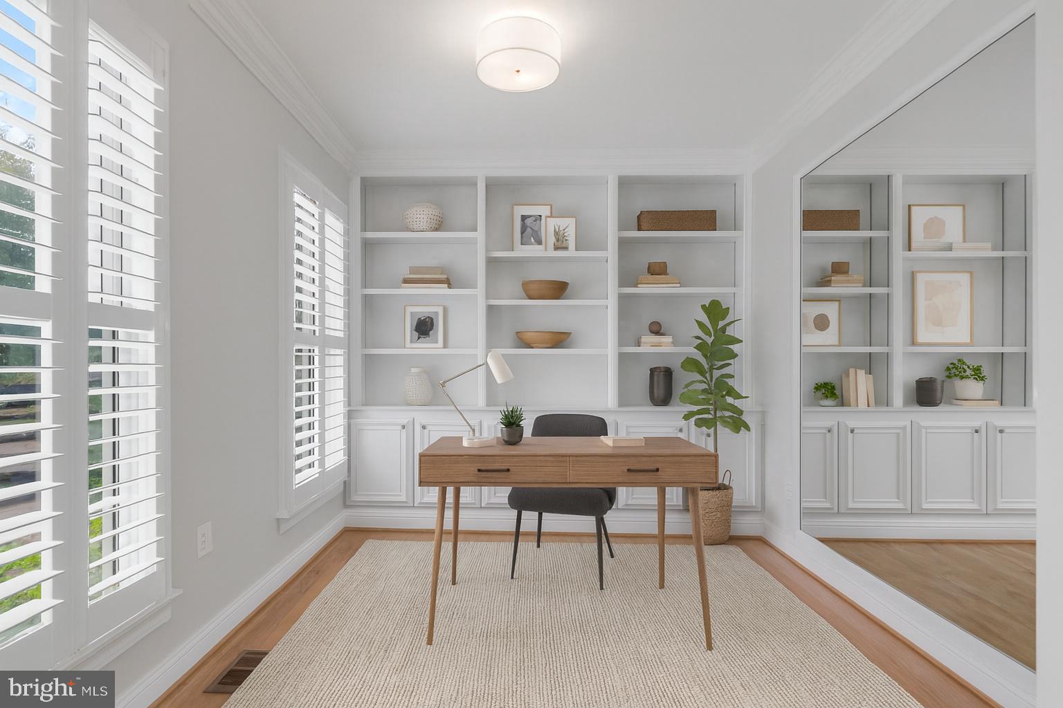 611 CATESBY COURT SW