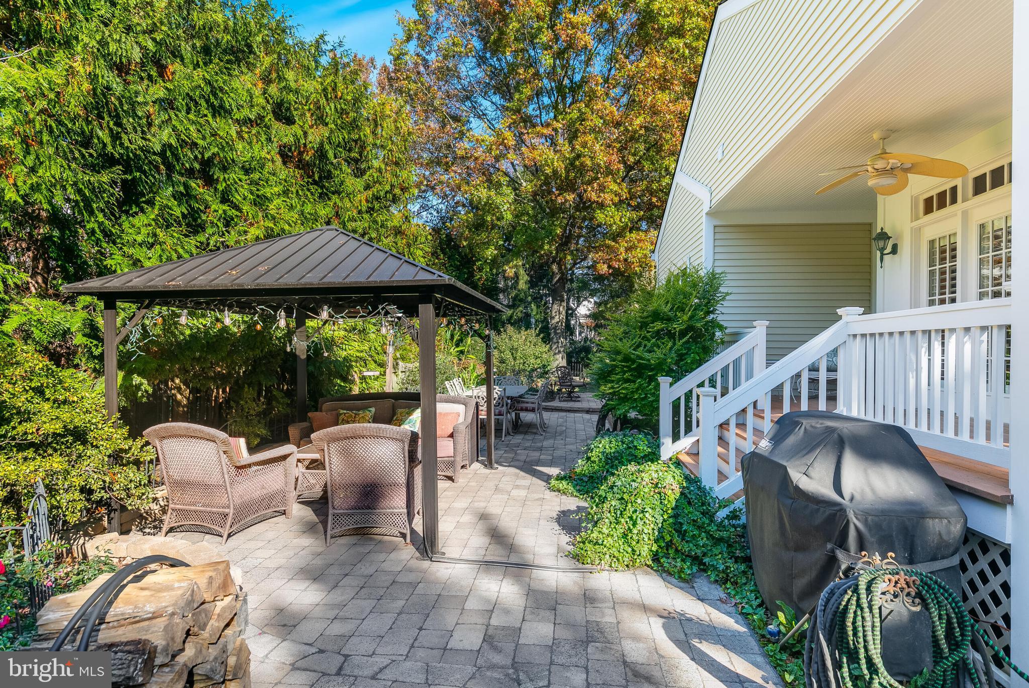 611 CATESBY COURT SW