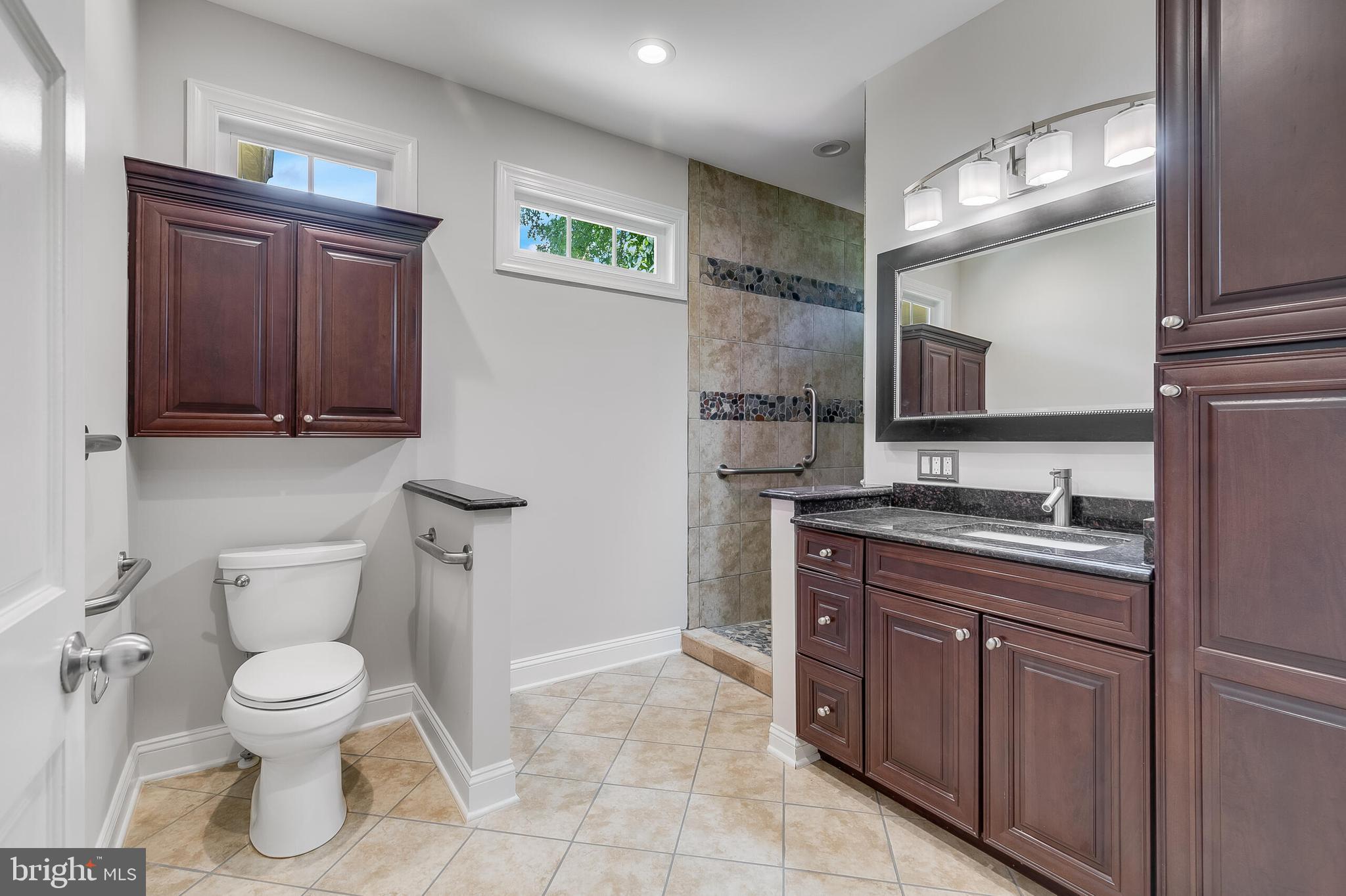 611 CATESBY COURT SW