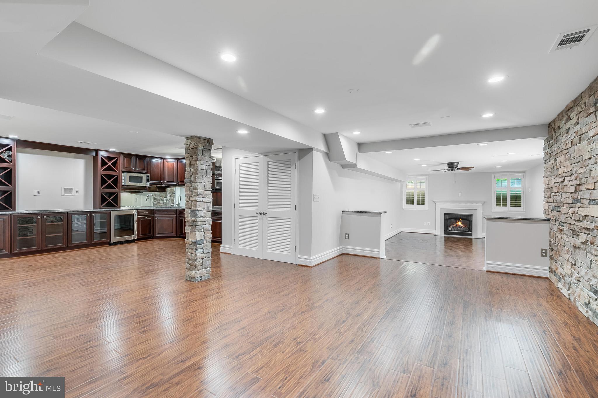 611 CATESBY COURT SW