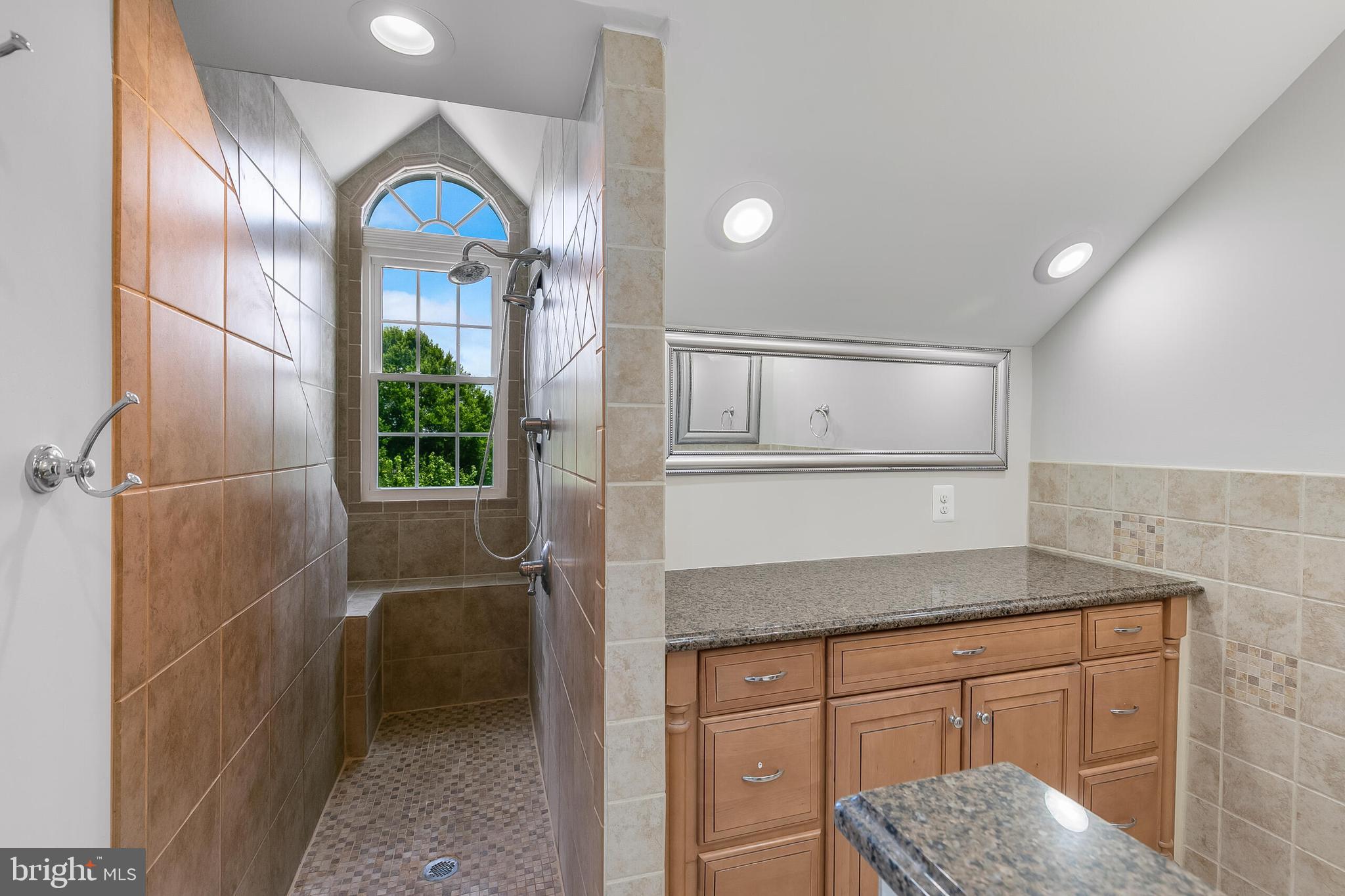 611 CATESBY COURT SW