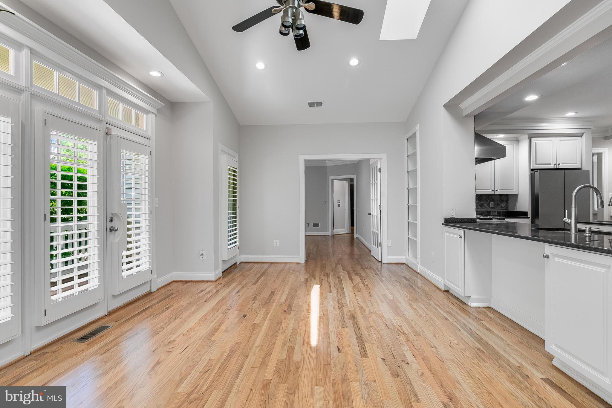 611 CATESBY COURT SW