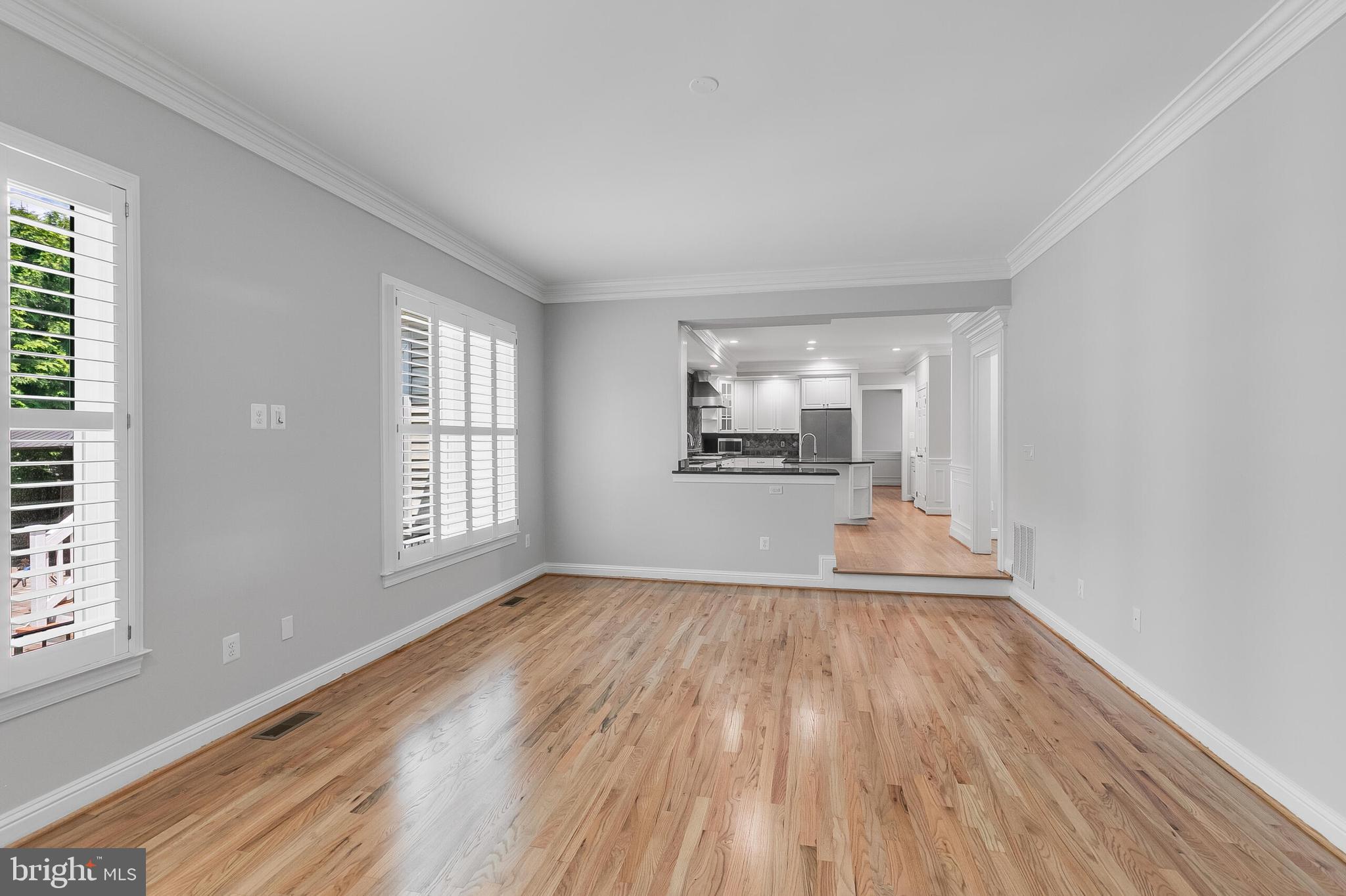 611 CATESBY COURT SW