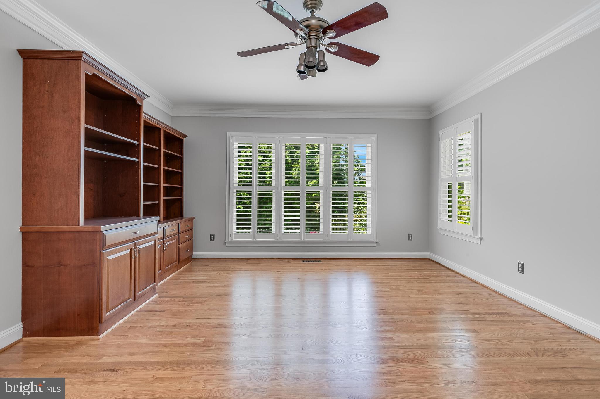 611 CATESBY COURT SW