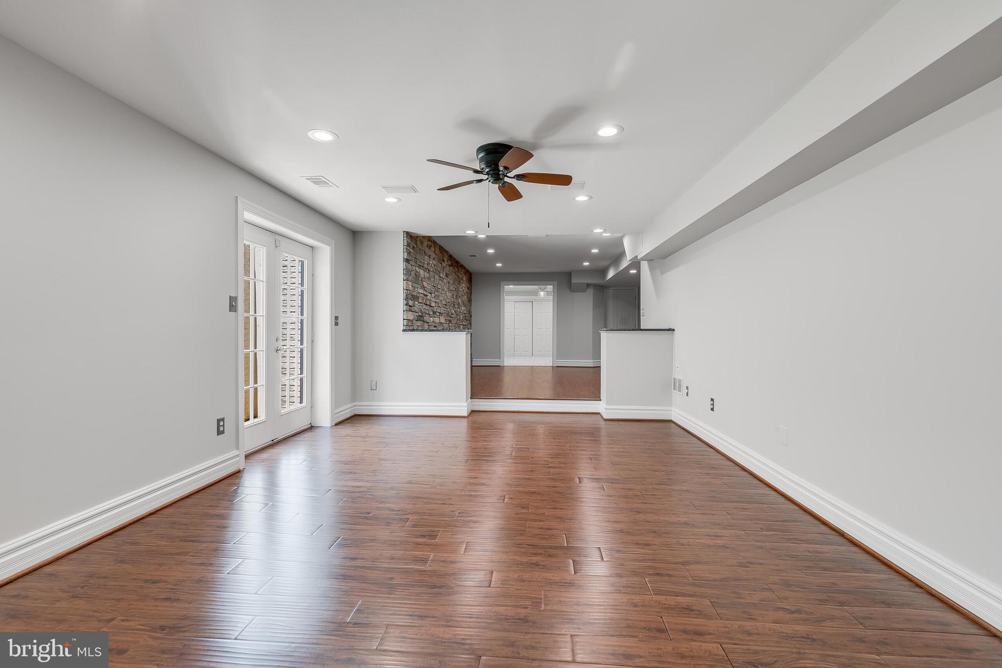 611 CATESBY COURT SW