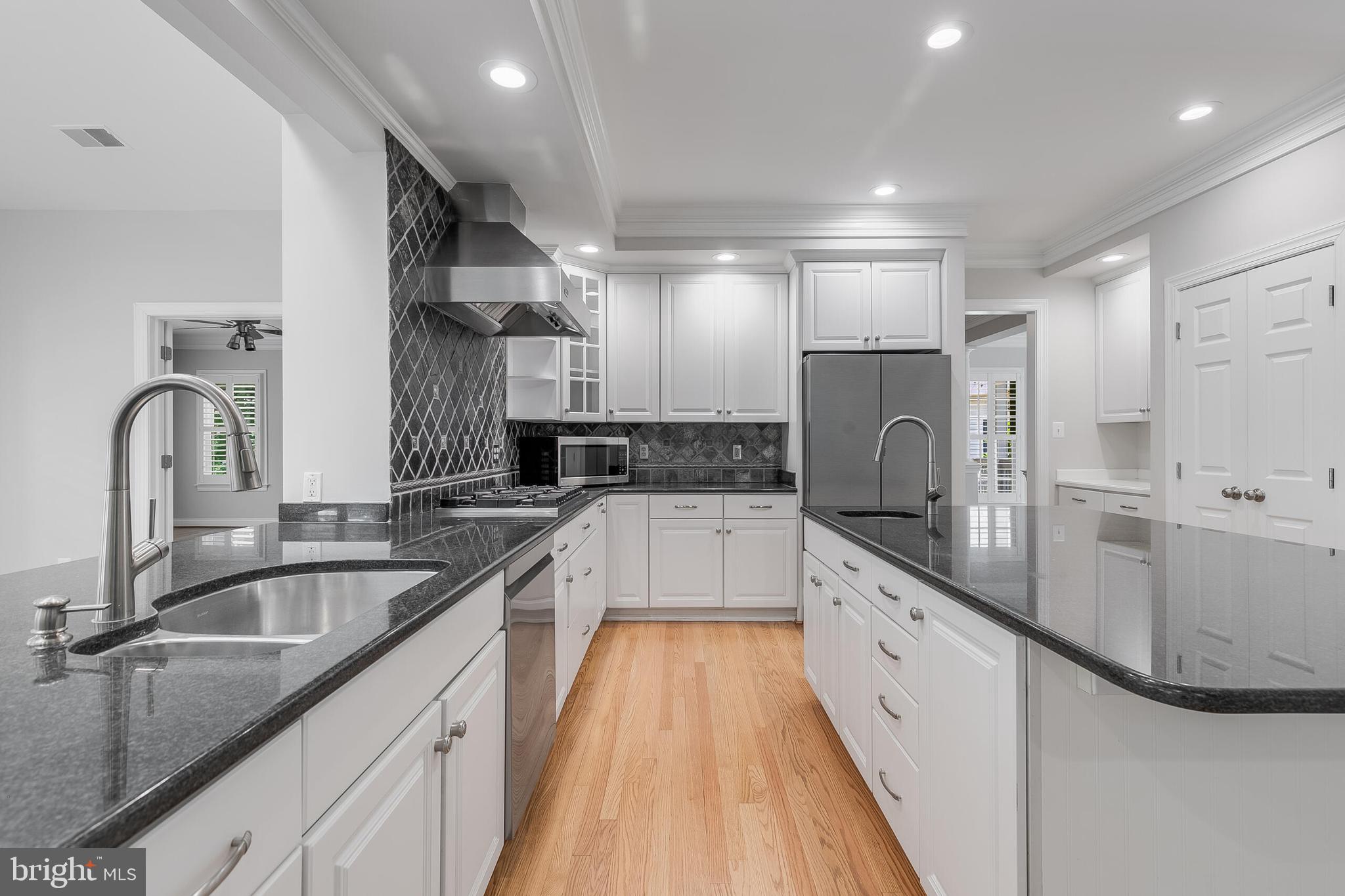 611 CATESBY COURT SW