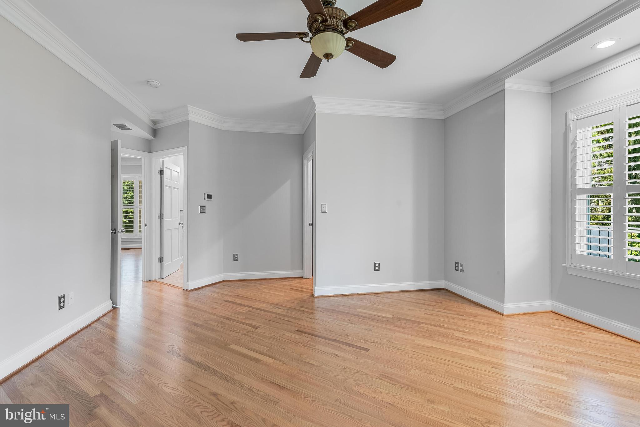 611 CATESBY COURT SW