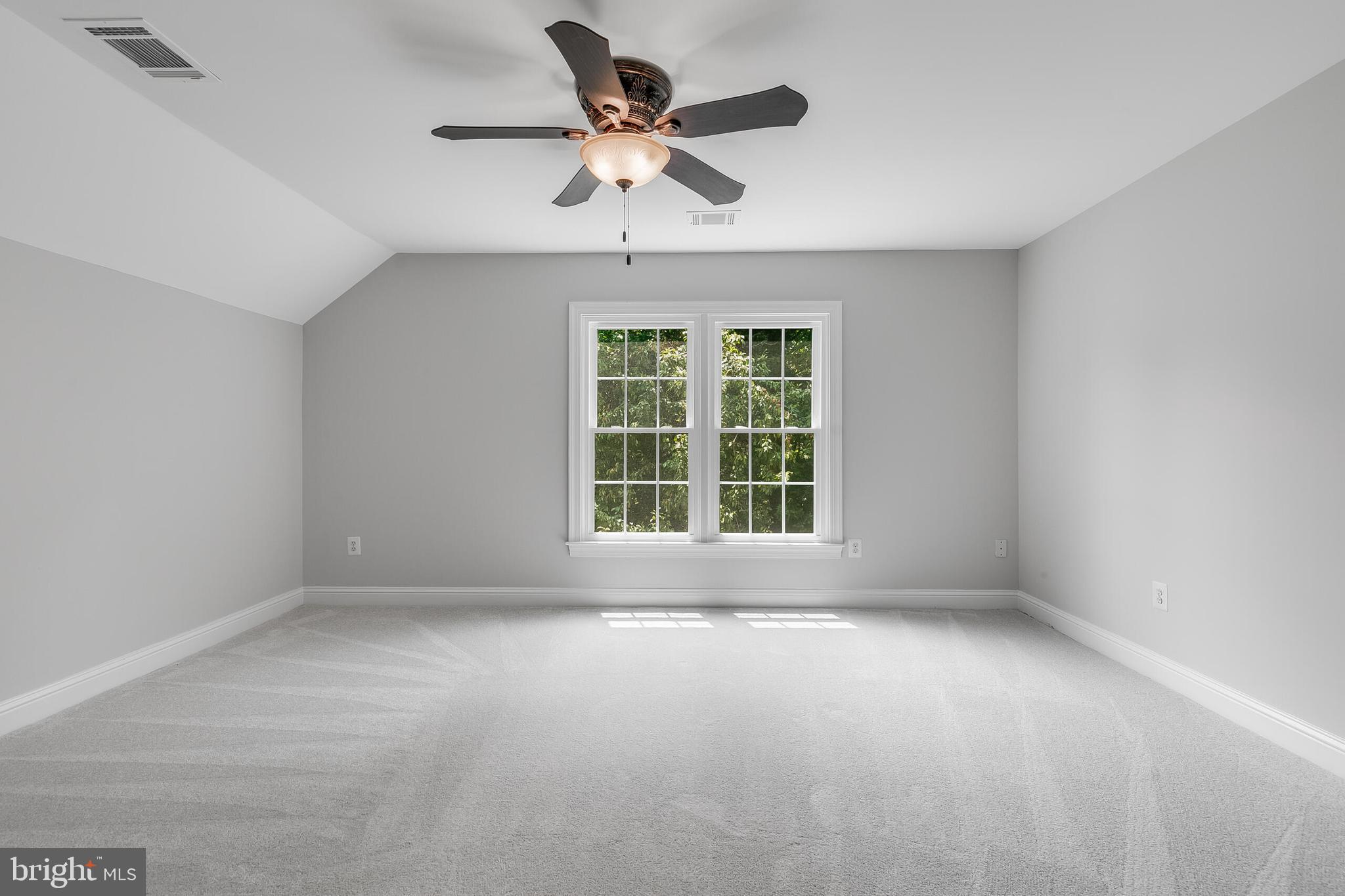 611 CATESBY COURT SW