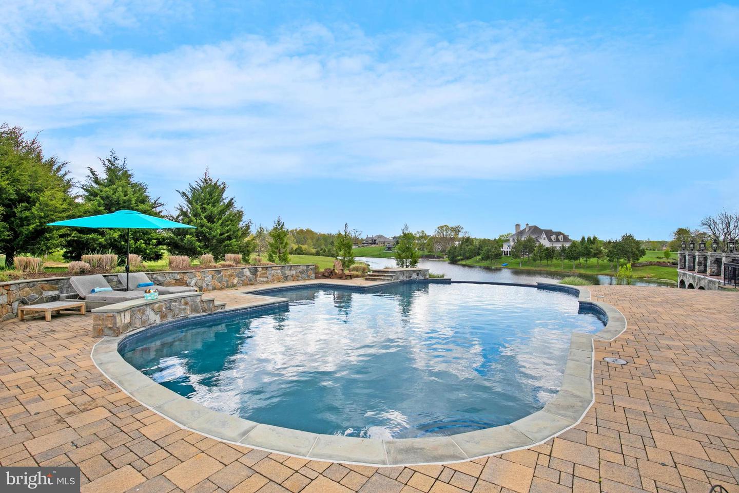 22694 Creighton Farms Dr