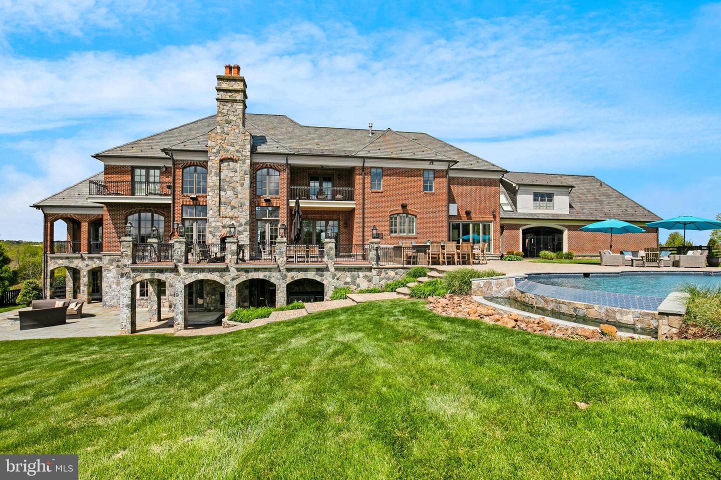 22694 Creighton Farms Dr