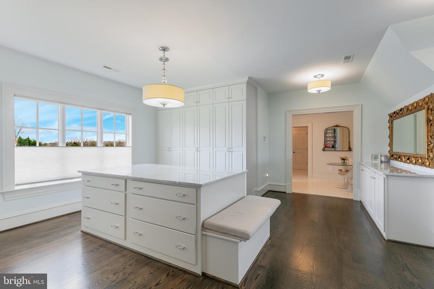 22694 Creighton Farms Dr
