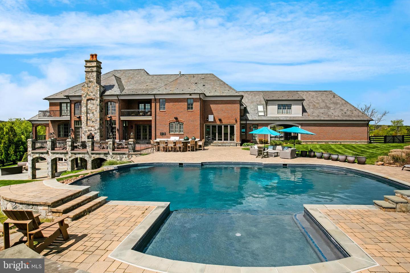 22694 Creighton Farms Dr