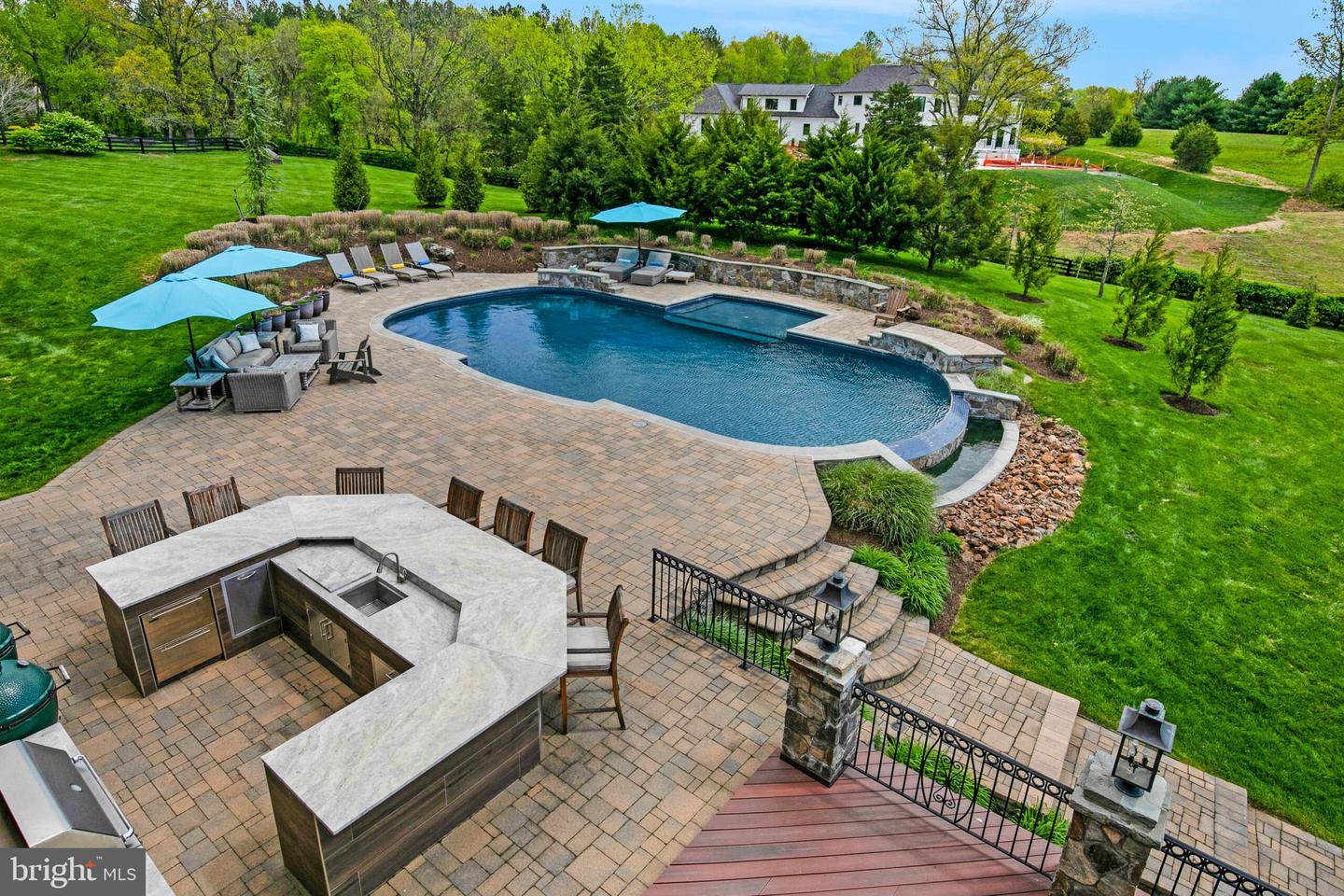 22694 Creighton Farms Dr