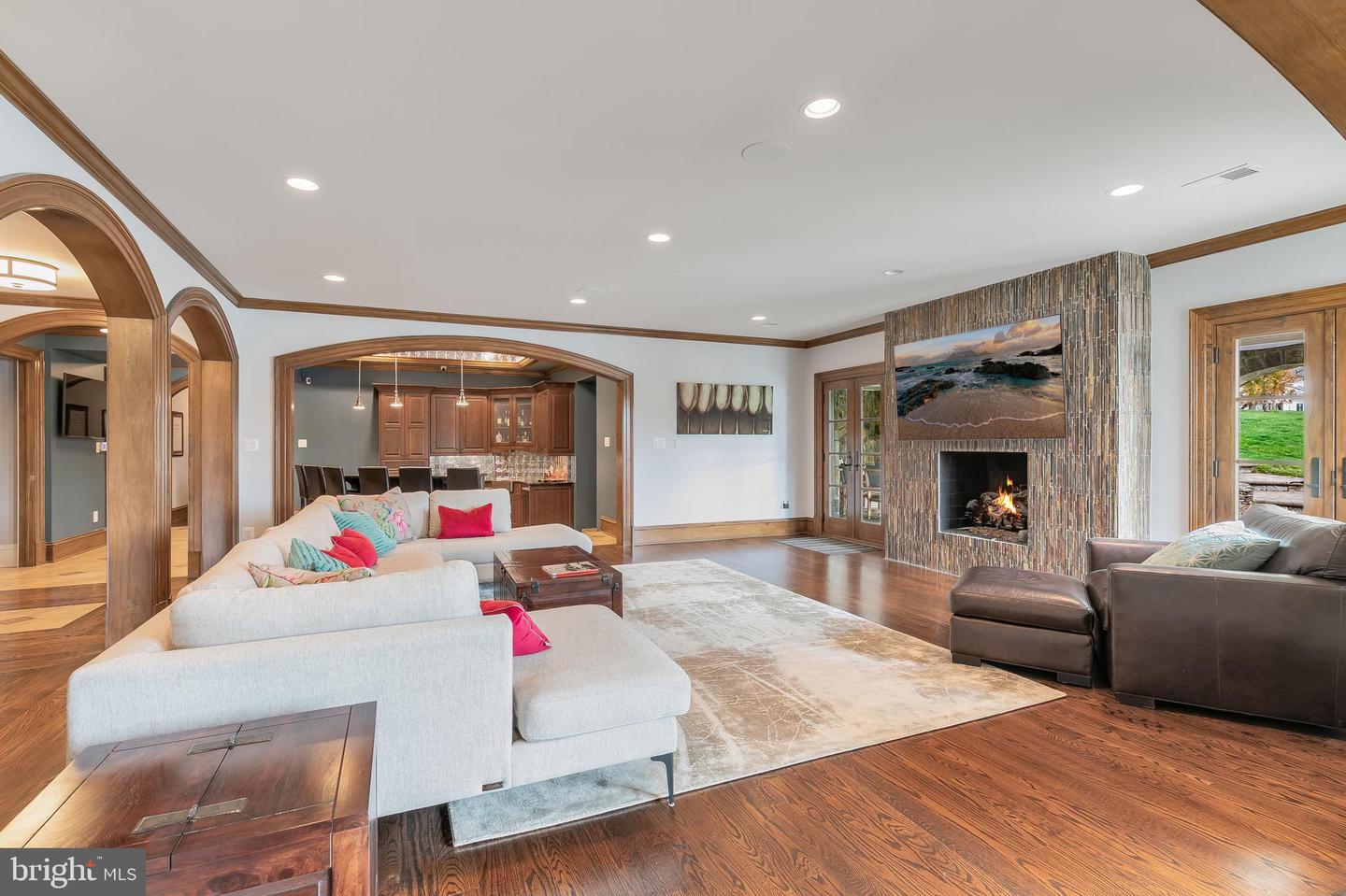 22694 Creighton Farms Dr