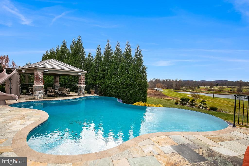 22665 CREIGHTON FARMS DRIVE