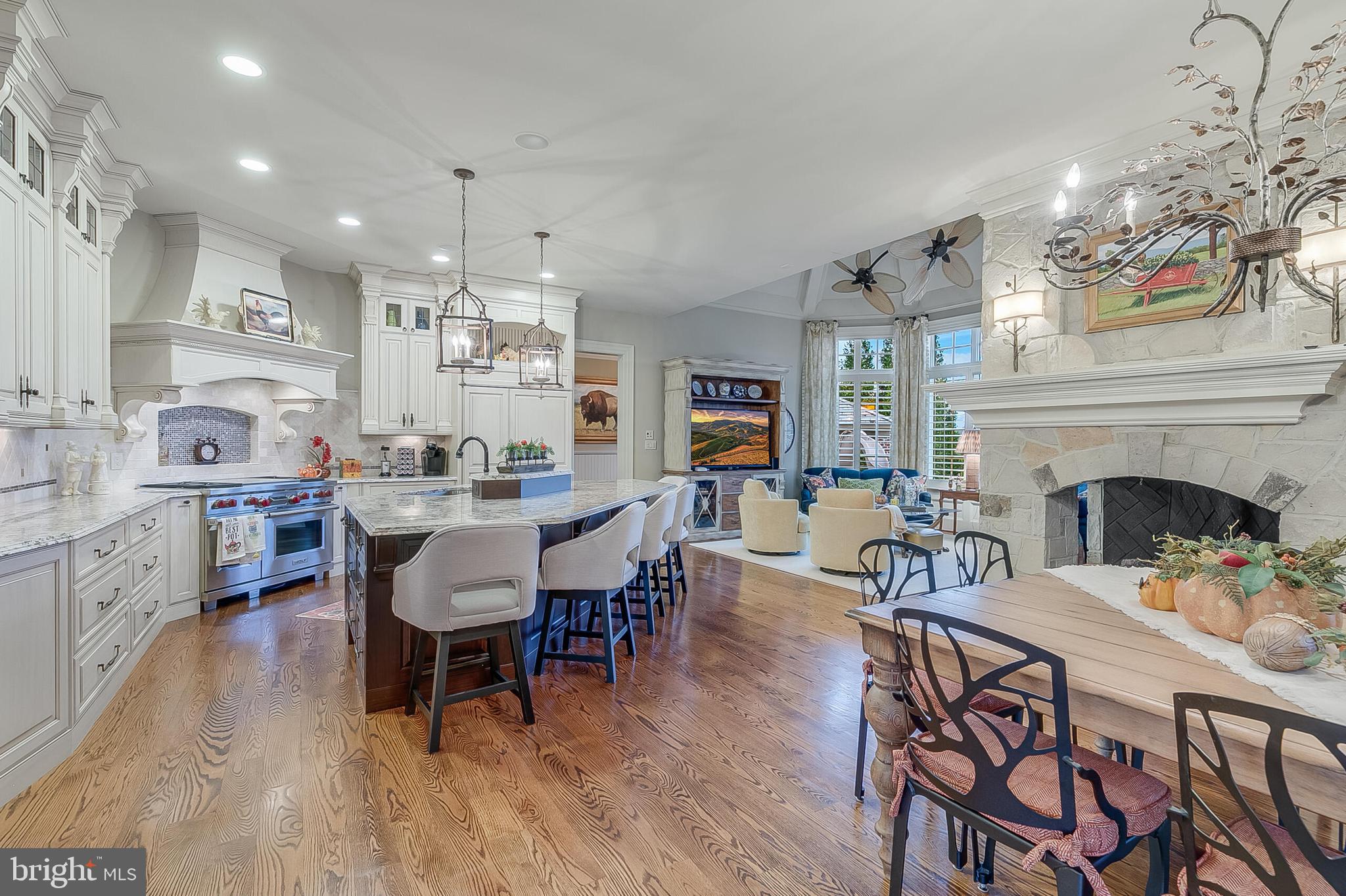 22665 CREIGHTON FARMS DRIVE