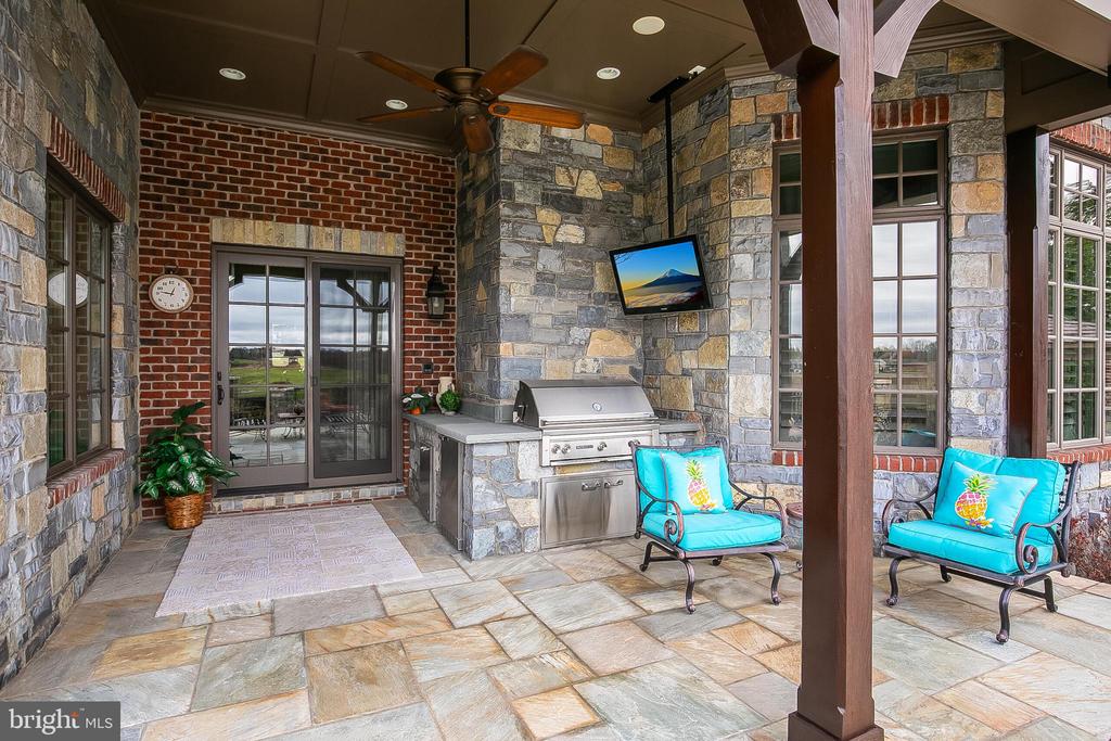 22665 CREIGHTON FARMS DRIVE