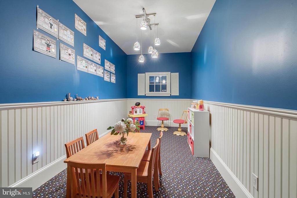 22665 CREIGHTON FARMS DRIVE