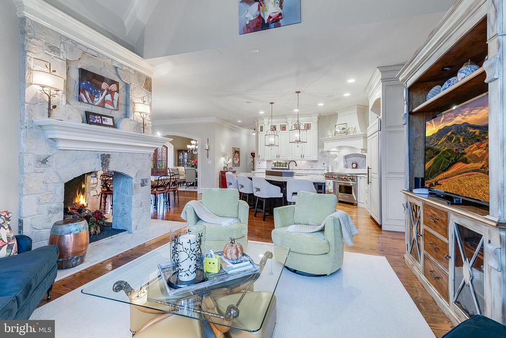 22665 CREIGHTON FARMS DRIVE