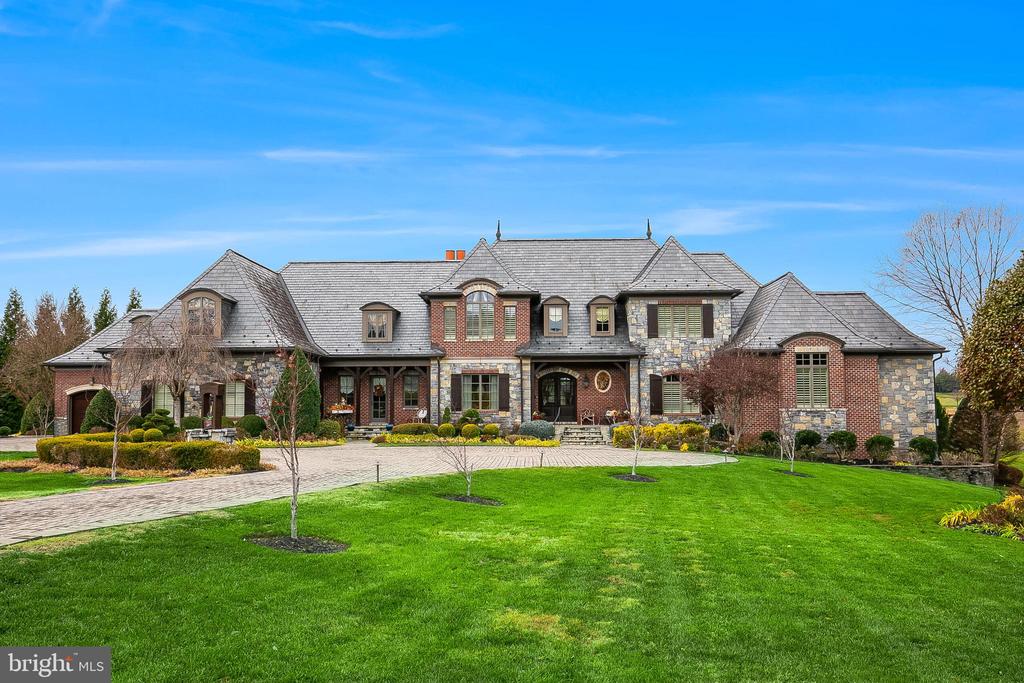 22665 CREIGHTON FARMS DRIVE