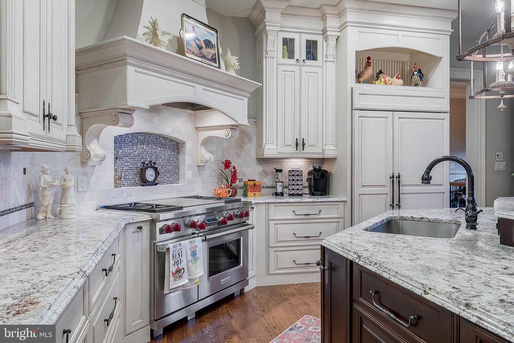 22665 CREIGHTON FARMS DRIVE