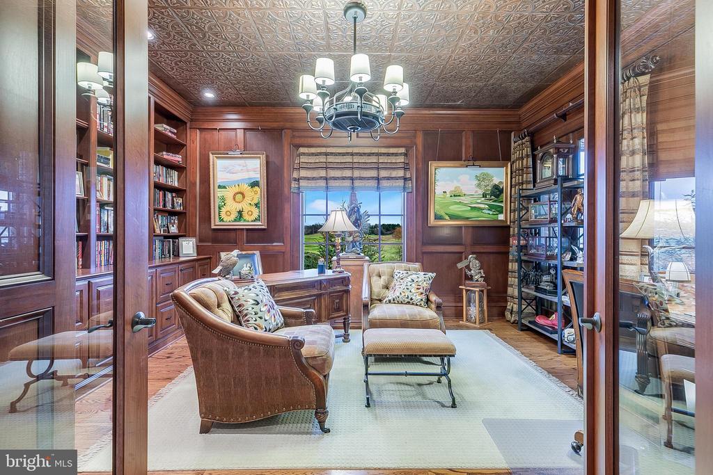 22665 CREIGHTON FARMS DRIVE
