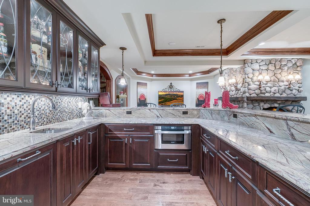 22665 CREIGHTON FARMS DRIVE