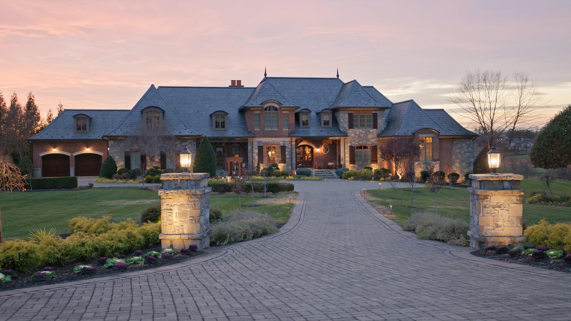 22665 CREIGHTON FARMS DRIVE