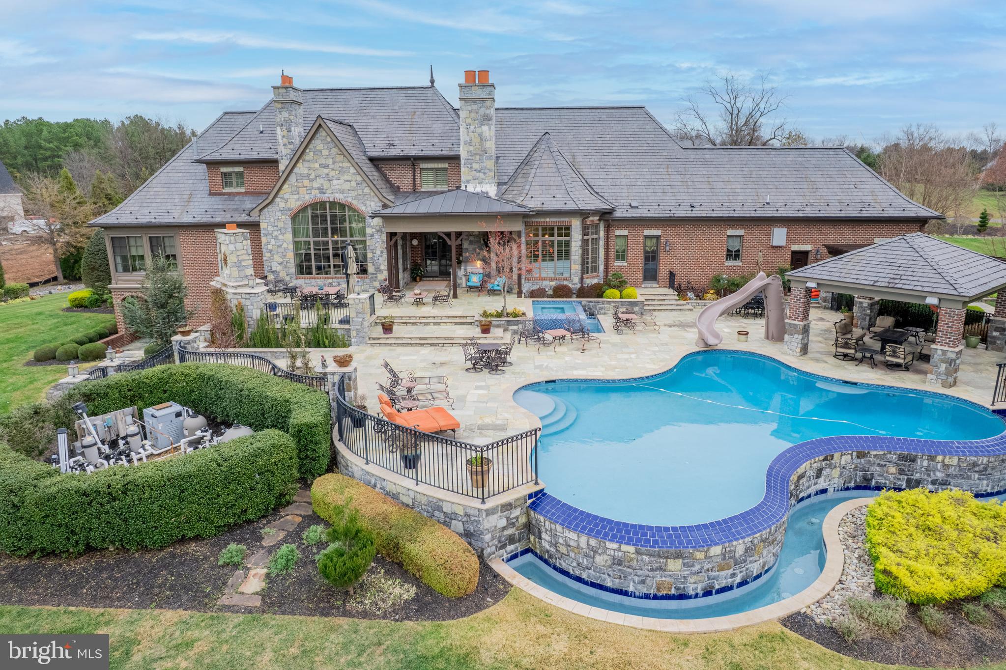 22665 CREIGHTON FARMS DRIVE