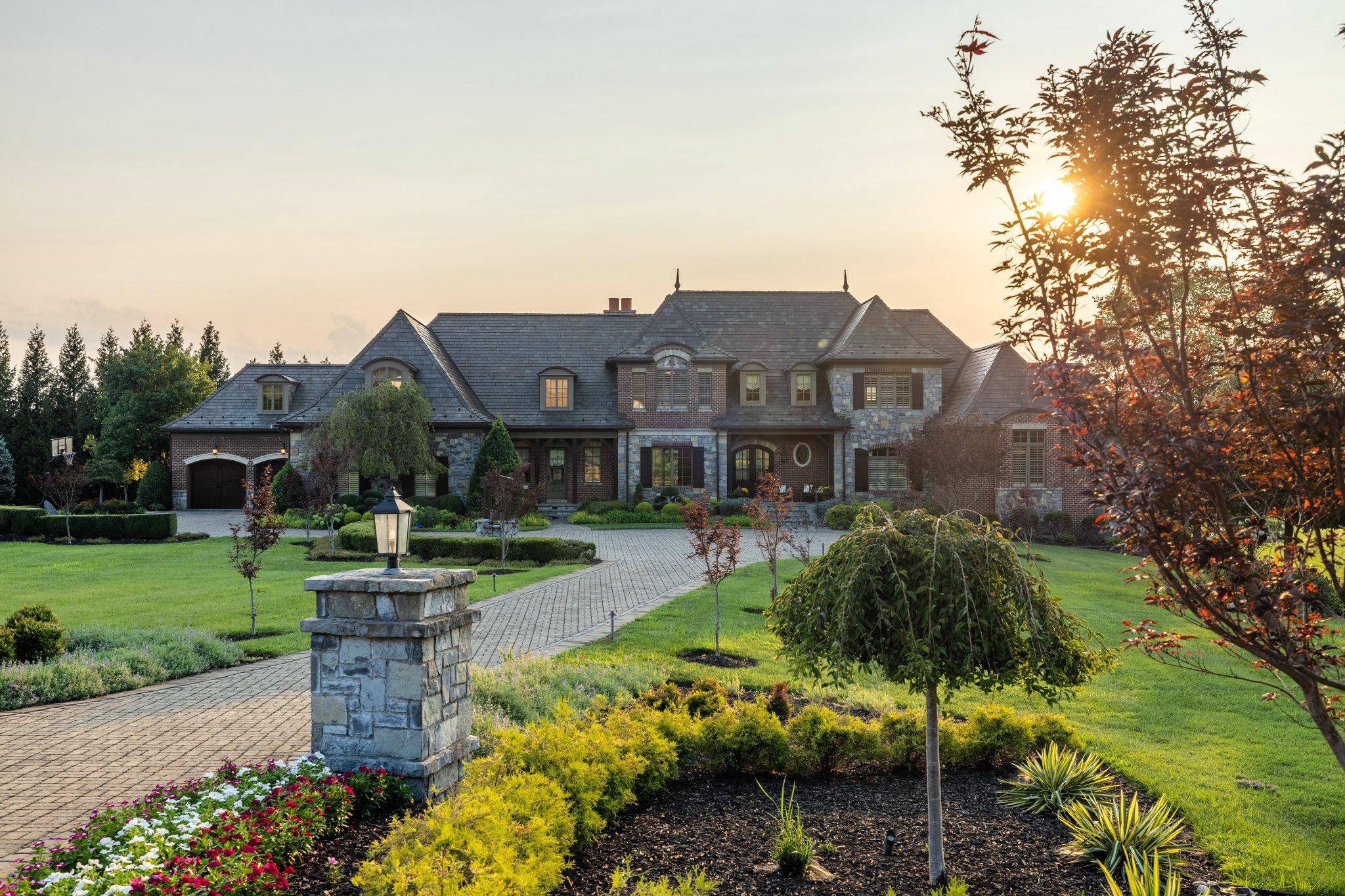 22665 CREIGHTON FARMS DRIVE