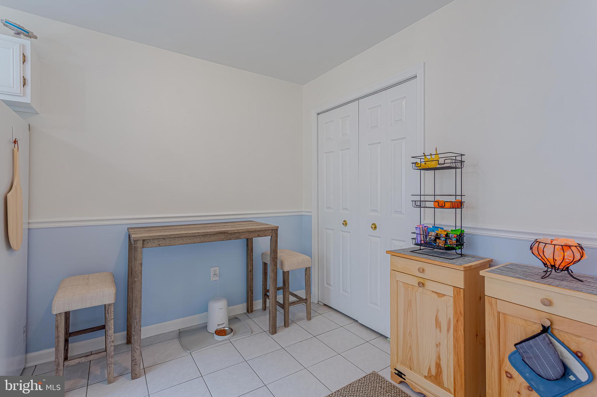 1130 HUNTMASTER TERRACE NE 102