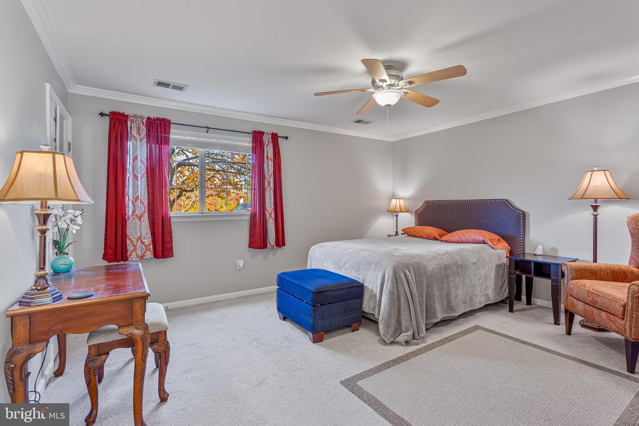 1130 HUNTMASTER TERRACE NE 102